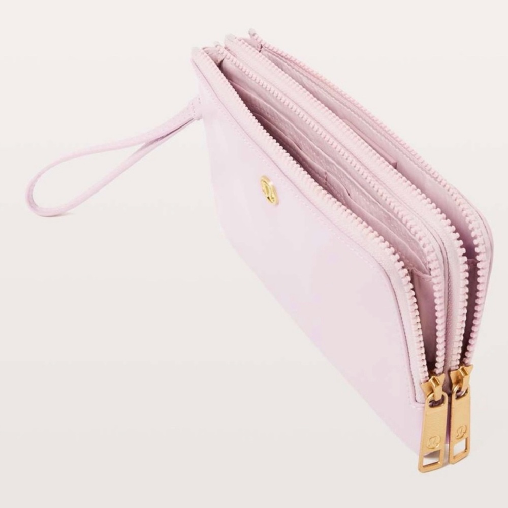 Lululemon light pink wallet